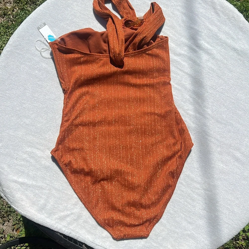 Retro Cheeky high leg one piece - Picture 3 of 4